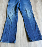 Vintage 90s Wrangler 945NAV Faded Blue Relaxed Western Cowboy Cut Jeans (34x32)