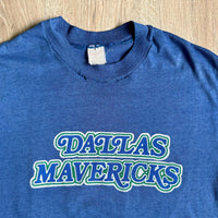 Small - Vintage 80s Dallas Mavericks Basketball T-Shirt