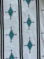 Women's M/L - Vintage 90s Ilio White & Turquoise Southwestern / Aztec Print Button Up Western Shirt