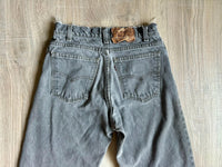 Vintage 90s Levi’s Gray 550 Relaxed Tapered Jeans (29x31)