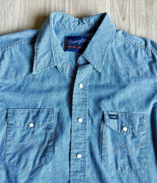 Med/Lrg - Vintage 90s Wrangler Chambray / Denim Pearlsnap Western Work Shirt