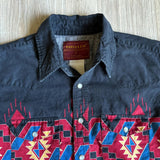 XS (Youth L) - Vintage 90s Rustler Black / Red / Aztec Western Pearlsnap Shirt
