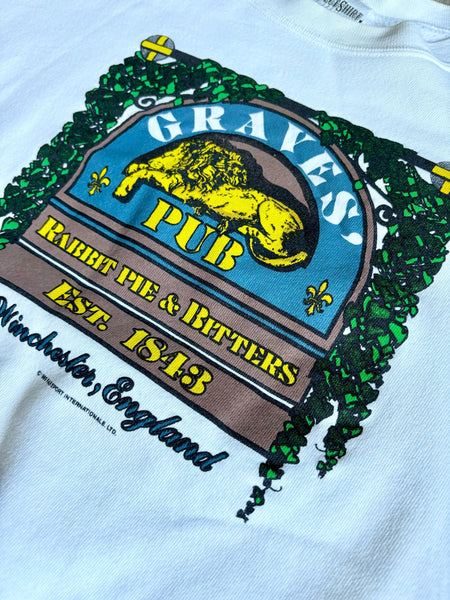 Large - Vintage 80s Graves' Pub (Winchester, England) Sweatshirt