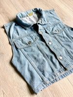Sm/Med - Vintage 90s Lt. Wash Denim Vest